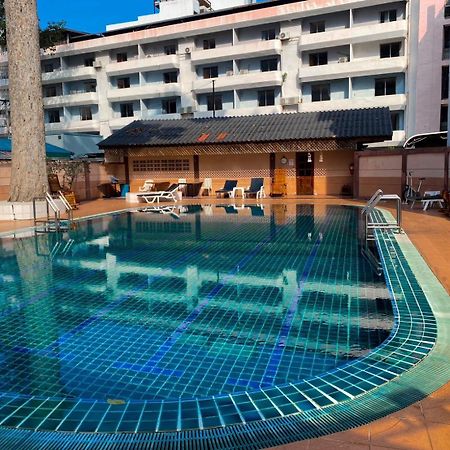 Hotel Pattaya Beach Екстериор снимка