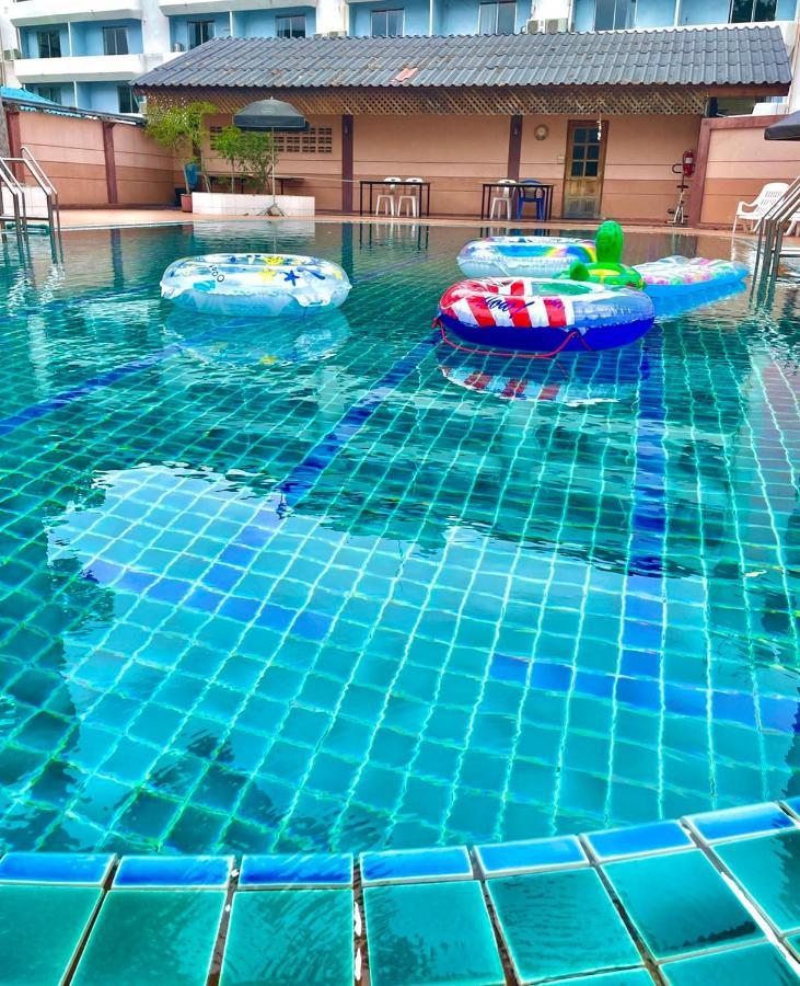 Hotel Pattaya Beach Екстериор снимка