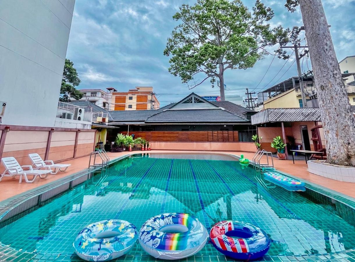Hotel Pattaya Beach Екстериор снимка