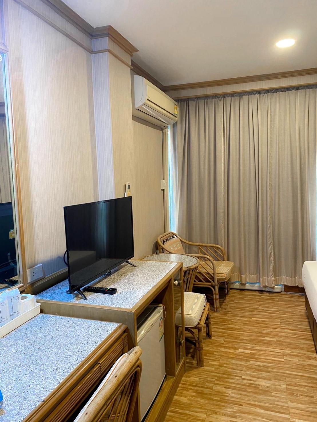 Hotel Pattaya Beach Екстериор снимка