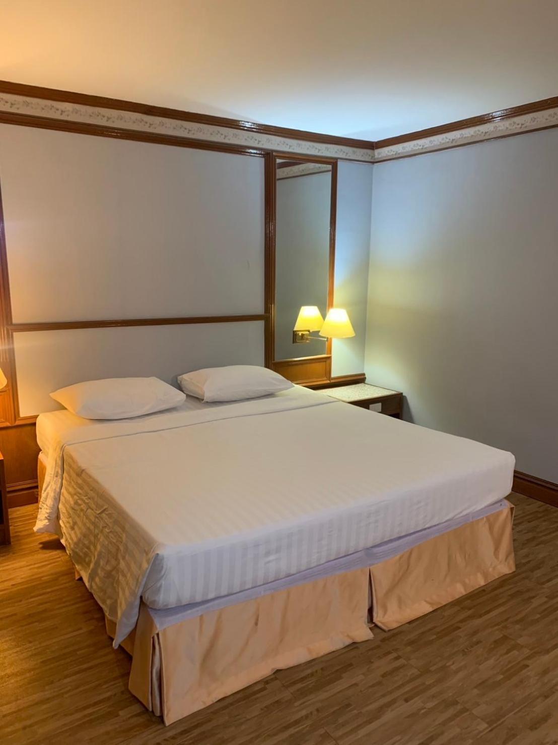Hotel Pattaya Beach Екстериор снимка
